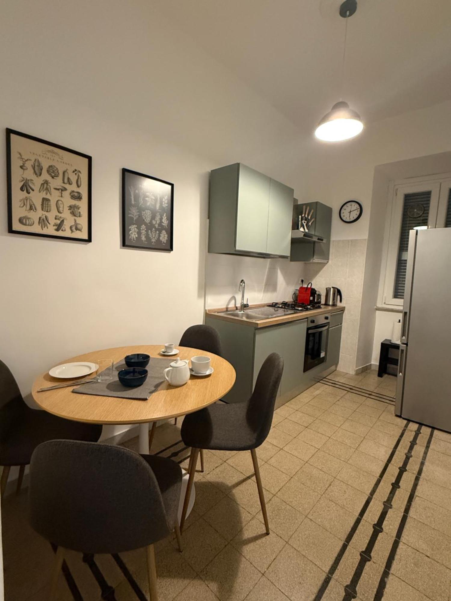 Pietra Apartment,Colosseo ローマ エクステリア 写真